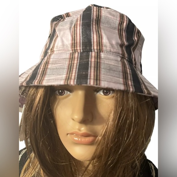 NWT UNISEX HOLLISTER  California  Lavender Plaid  BUCKET HAT ONE SIZE - Picture 2 of 4